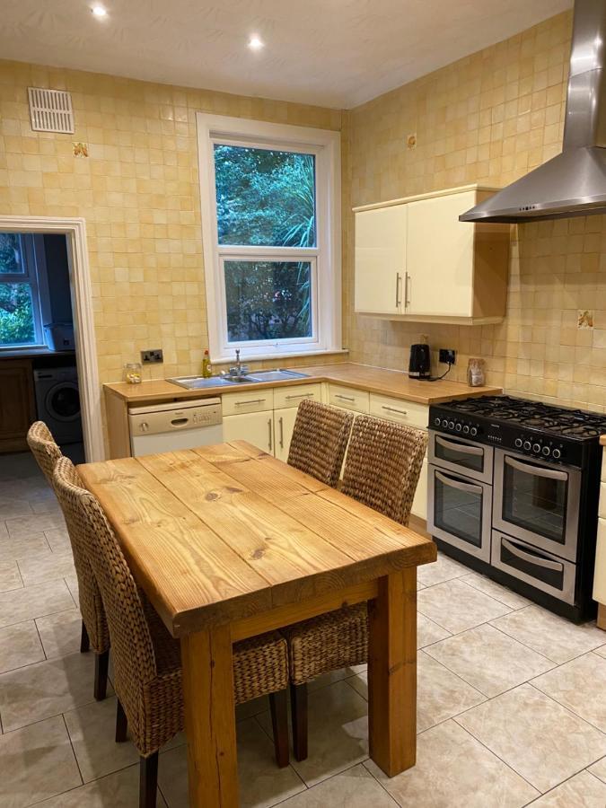Villa With Park Views Close To Liverpool Centre Bagian luar foto